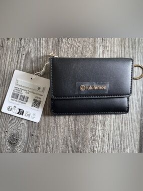 Lululemon Leather Alternative Front-Flap Card Case